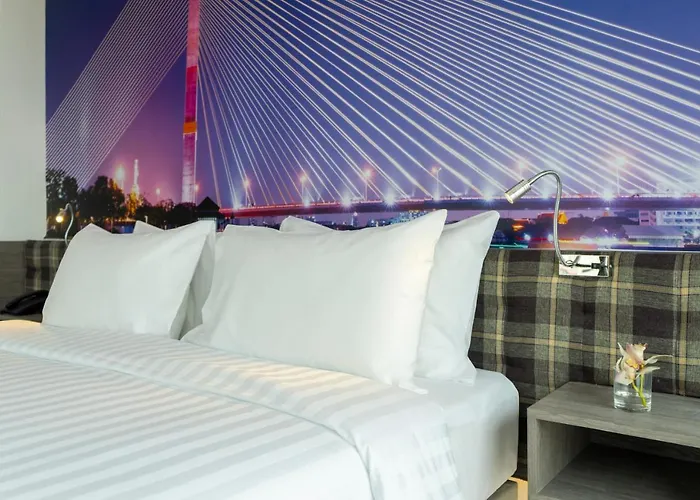 Amarin Hotel Rama 8